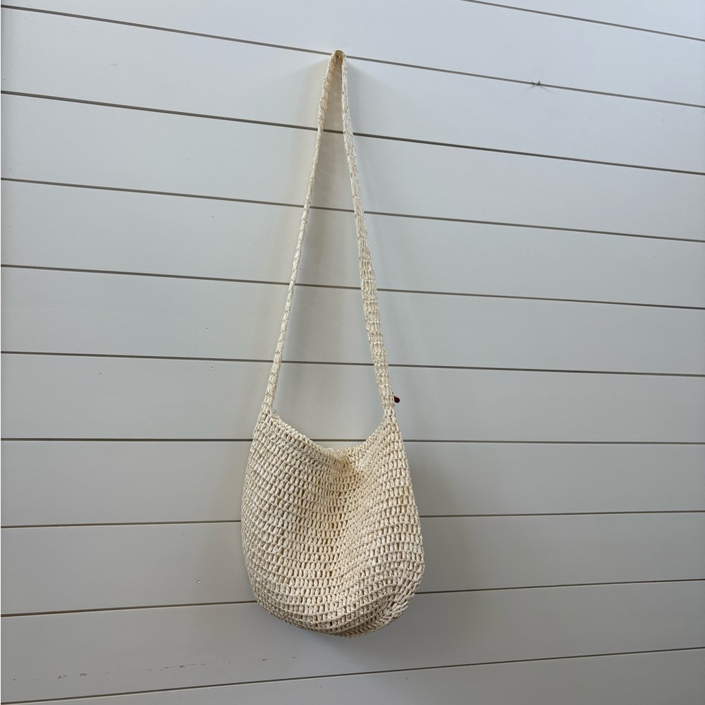 Metro Gear Cream Woven Crossbody Bag - Picture 2 of 4